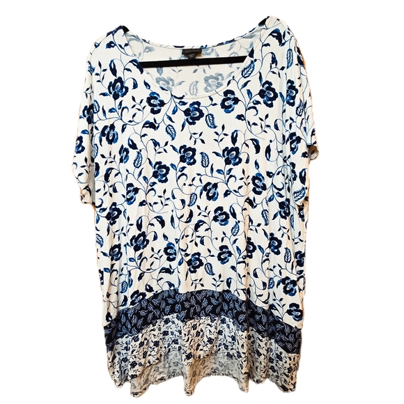 Floral Print White and Blue Women's Top - Picture 1 of 6